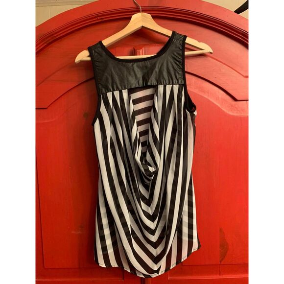 Studio Y Size Medium Striped Tank Top Open Back Faux Leather Trim Sheer Cool EUC - Picture 2 of 3